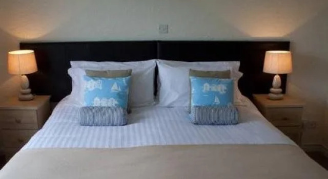 Gwesty Ty Gorsaf Hotel