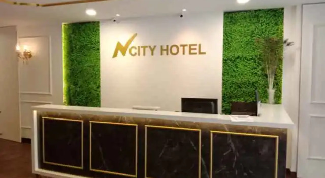 OYO 90403 North City Hotel, Varaa Hotelli Hotellit Johor pysäköinnillä, Pysäköinti