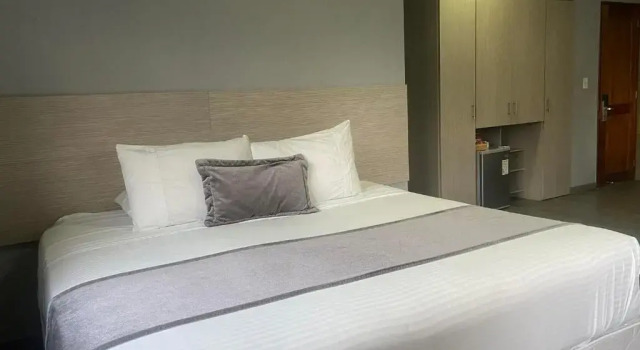 Полулюкс Hotel Portón Sabaneta