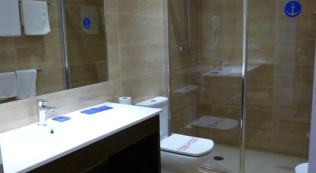 Трёхместный номер Standard Hotel La Carolina