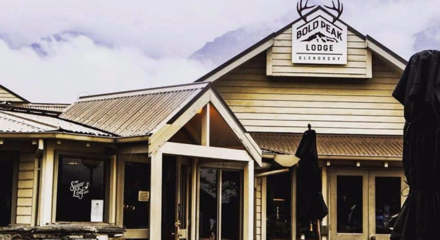 Bold Peak Lodge