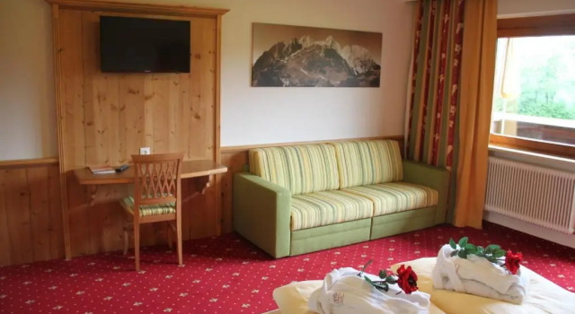 Семейный номер Standard с балконом Sporthotel Tirolerhof