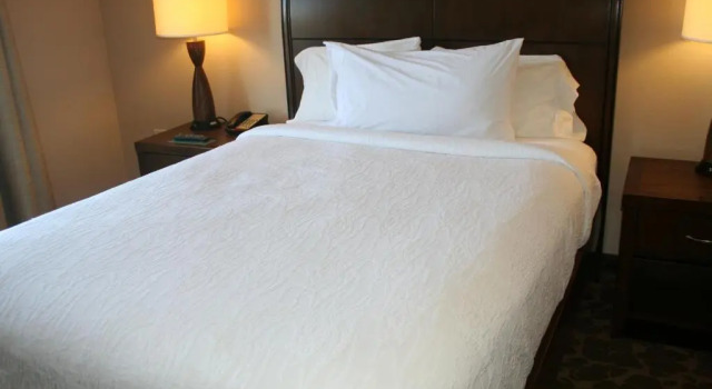 Полулюкс Hilton Garden Inn Charlotte/Concord