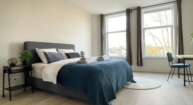 Happy 3 Bedroom Serviced Apartment 106m2 -MNL H-, Забронировать Апартаменты/квартира Отели Роттердама с парковкой, рядом с Museum Rotterdam '40 -'45 NOW, Парковка