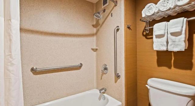 Люкс Best Western Exeter Inn & Suites