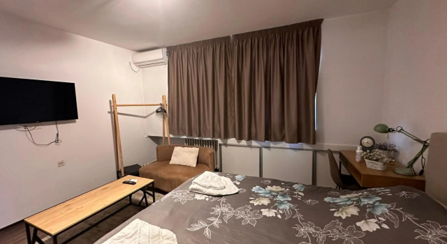 Lovely 1 bedroom apartment in the heart of Skopje!, Забронировать Апартаменты/квартира Скопье Северная Македония, рядом с Каменный мост