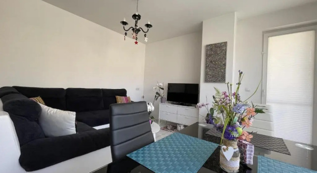 Апартаменты Bright & Spacious 1BD Flat with a Cute Balcony