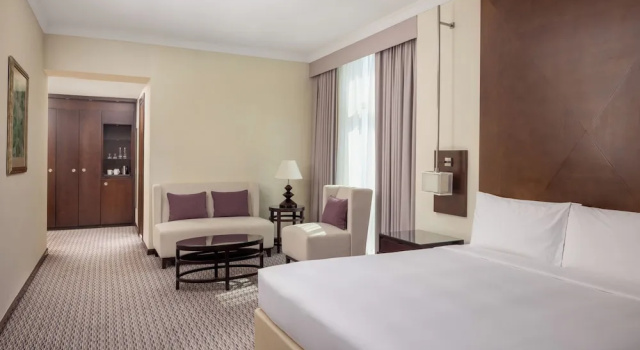 Номер Premium Отель Radisson Blu Barsha Heights