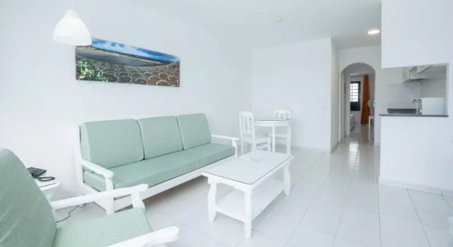 Апартаменты с балконом и с видом на бассейн Apartamentos Moraña