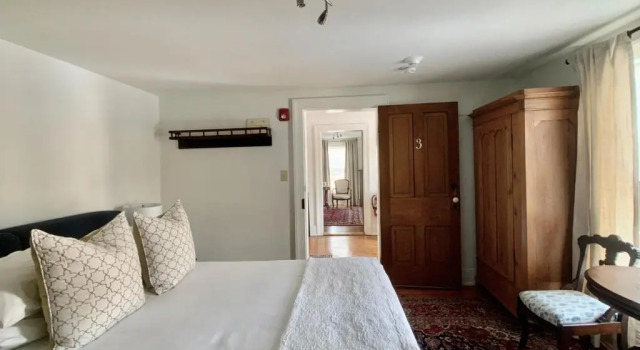Номер Comfort Woodbourne Inn