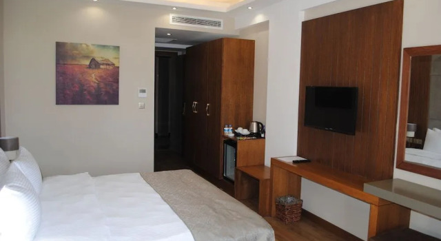Premium Inn, Rezervați Hotel Famagusta Famagusta