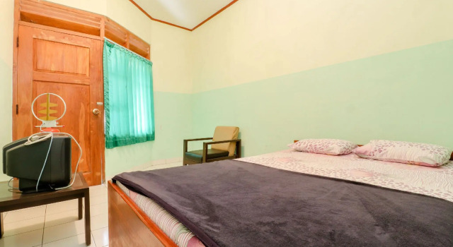 Standardowy dwuosobowy pokój Satriafi Hotel