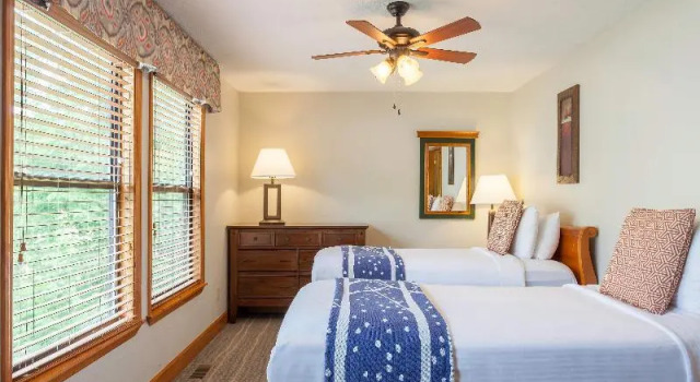 Номер Standard с 2 комнатами с балконом Hilton Vacation Club MountainLoft Gatlinburg