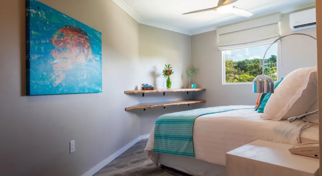 2 soveværelser i luksus- suite med havudsigt Sea Breeze Beach Hotel