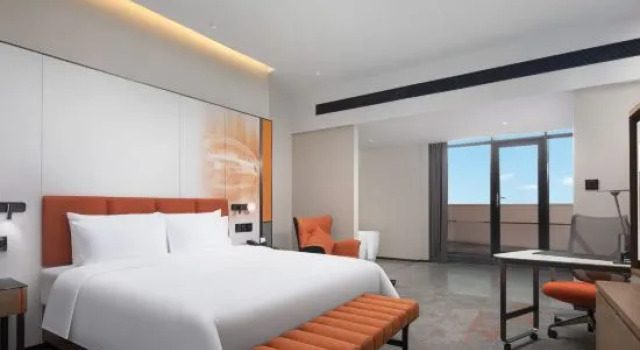 Двухместный люкс с видом на море Hampton By Hilton Haikou Guomao
