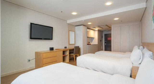 Трёхместный номер Deluxe Ramada by Wyndham Seoul Dongdaemun