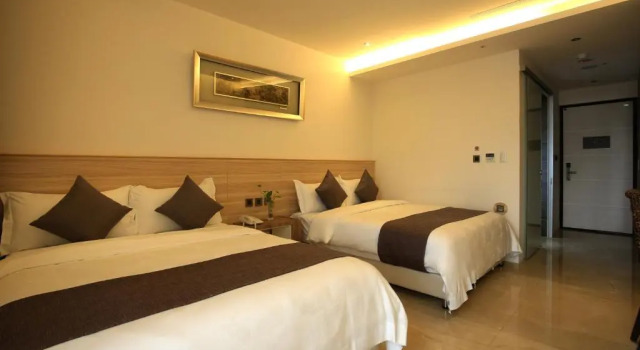 Run of House Darlon Hotel
