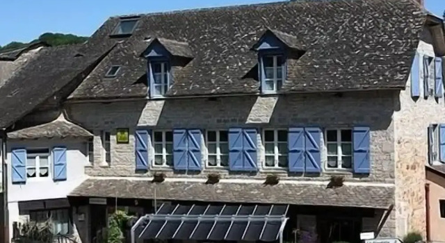 Logis Hôtel Restaurant LAuberge du Chateau, Réserver Hôtel Hôtels à Aveyron avec petit-déjeuner, Petit-déjeuner