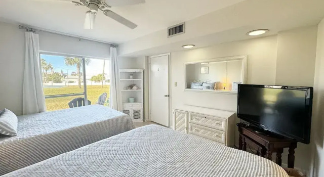511 El Matador 2 Bedroom Condo by RedAwning, Book Hotel Fort Walton Beach Emerald Coast