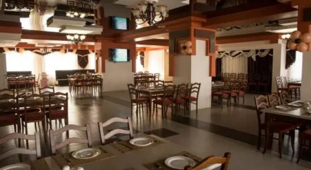 Elikti Park Hotel, Varaa Hotelli Yelikti Kazakstan