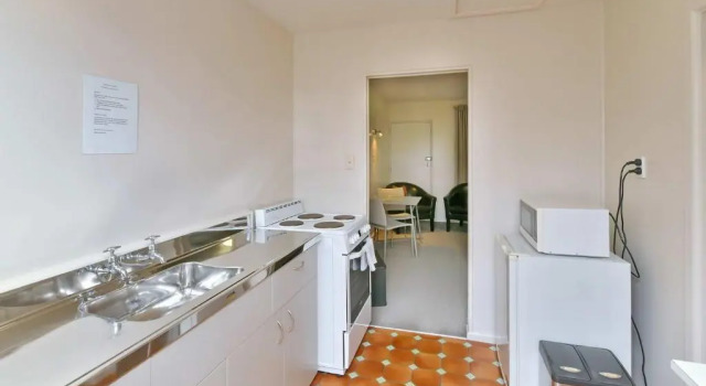 Студия Standard Wayside Motel