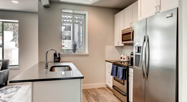 D023 2 Bedroom Apartment By Senstay, Забронировать Апартаменты/квартира Апартаменты Денвера, рядом с Пешеходная торговая улица «16-я улица», Апартаменты/квартира
