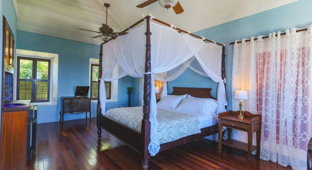 Люкс Feather Leaf Inn