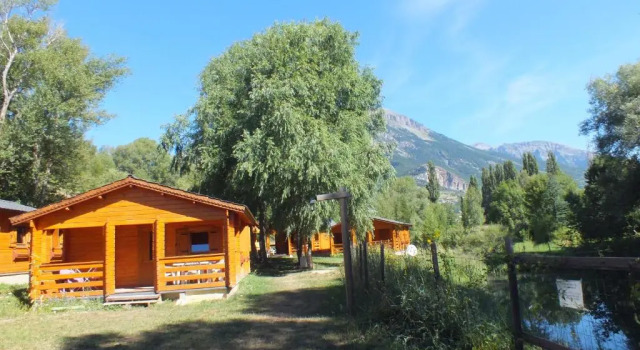Шале Comfort Camping, Hôtel De Plein Air Les Cariamas