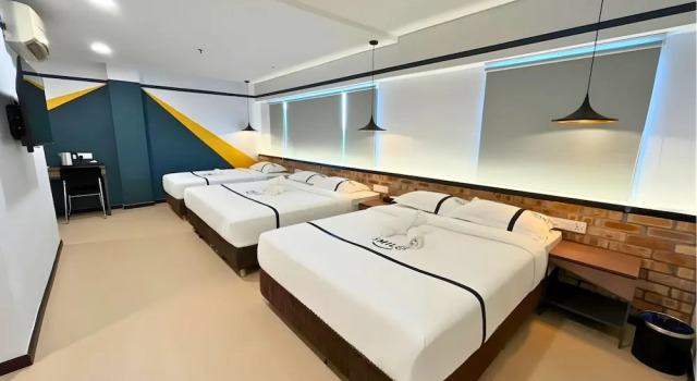 Семейный номер Standard Seeds Hotel Premier Pudu TRX Kuala Lumpur