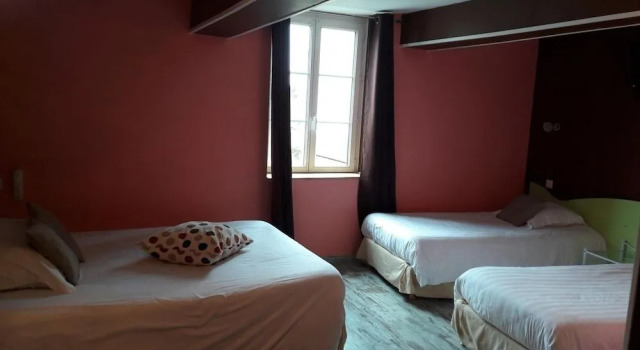 Hostellerie du Lion d'Or, Book Hotel  