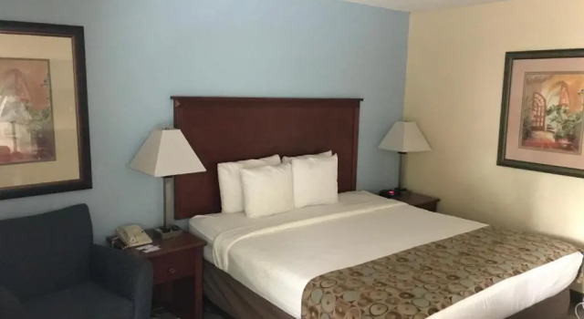 Номер Standard Baymont By Wyndham Gainesville I-75