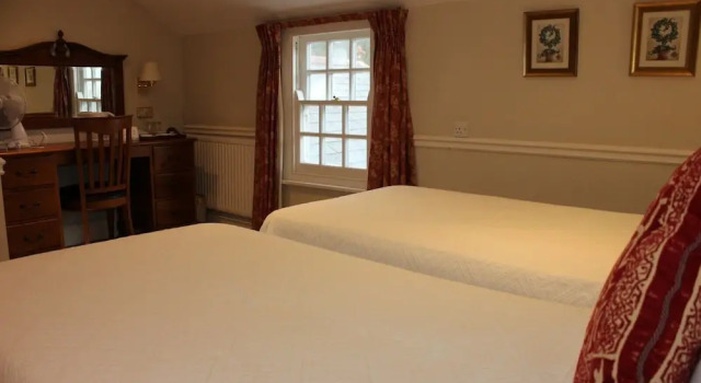 Номер Classic Rose in Vale Country House Hotel
