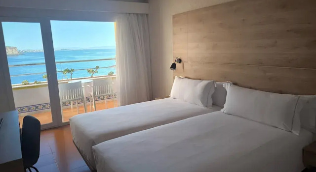 Номер Deluxe Mirador del Cabo Designed For Adults