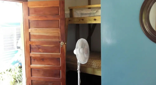 The Funky Dodo Backpackers Hostel, Book Hostel Hopkins Stann Creek