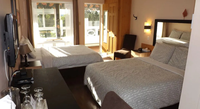 Четырёхместный номер Classic Auberge Hotel Spa Watel