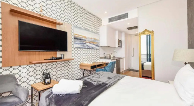 Студия Illovo Central Apartments