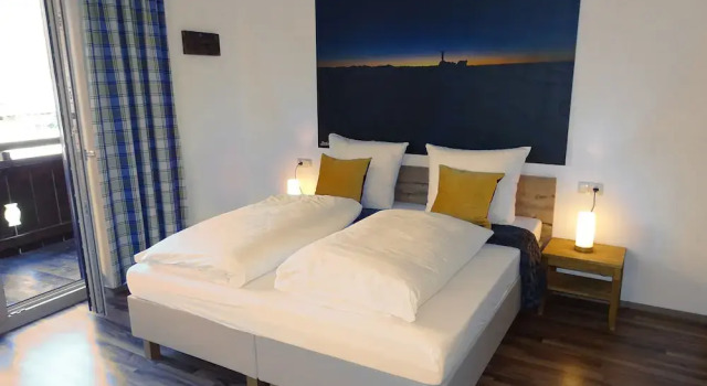 Апартаменты Comfort с 5 комнатами с балконом и с видом на горы Appartementhaus Mayrhofen by PiaundDirk