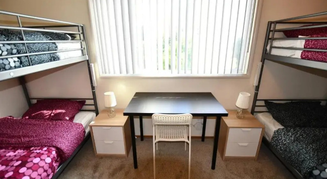 Кровать в общем номере (женский номер) Hostel Style Shared Room