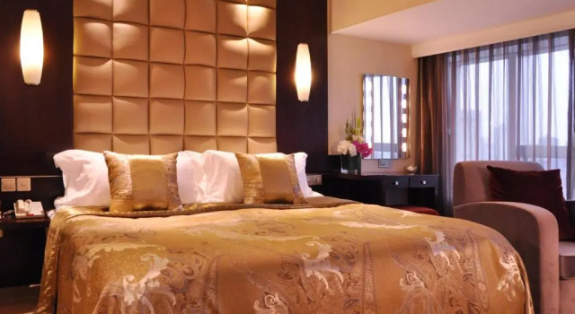 Executive Suite Jinling Purple Mountain Hotel Shanghai（Shanghai Grand Trustel Purple Mountain Hotel）