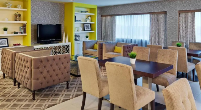 Двухместный клубный номер Standard Sheraton Detroit Novi