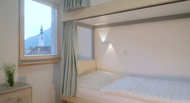 Homestay Budget, Prenota Hotel Hotel a Gorenjska con parcheggio, Parcheggio