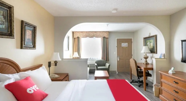 Номер Premium Red Roof Inn Stafford, TX