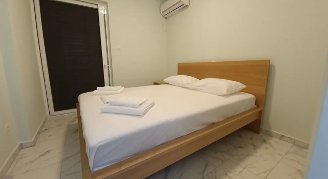 AN3-George's Apt. by the Sea and Airport, Забронировать Отель Отели Маркопоуло - Месогаиа с парковкой, Парковка
