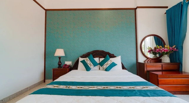 Двухместный номер Deluxe с балконом CHUONG DUONG HOTEL