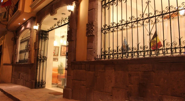 Sol Plaza Hotel