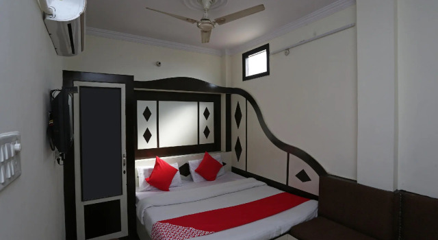 OYO 35747 Hotel Anand, Rezerwuj Hotel Hotele w Gujarat ze śniadaniem, Śniadanie