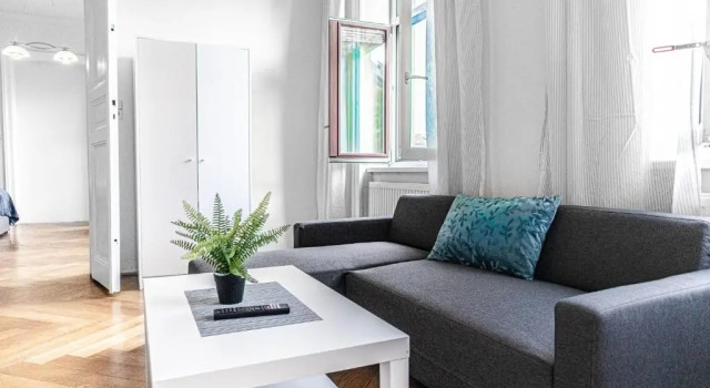Brilliant 2BR Apt. near AKH-Hospital, Prenota Appartamento 18. Währing Vienna
