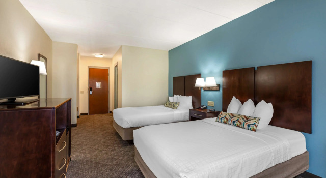 Четырёхместный номер Standard Best Western Port Clinton
