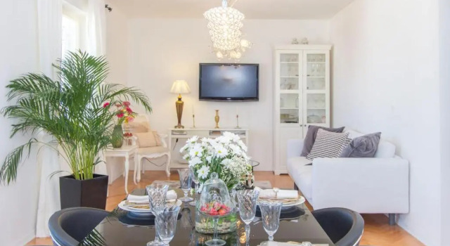 Апартаменты с 3 комнатами с видом на море Vinko Apartment