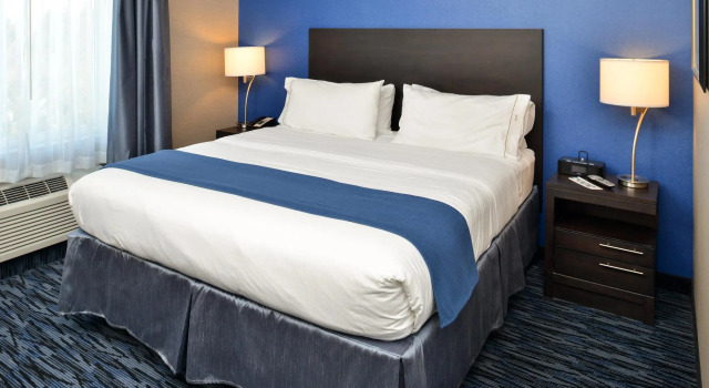 Двухместный номер Standard Holiday Inn Express & Suites Peekskill-Lower Hudson Valley by IHG
